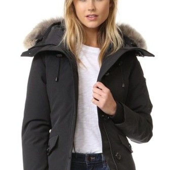 Authentic Canada Goose (Montebello) - Picture 1 of 8